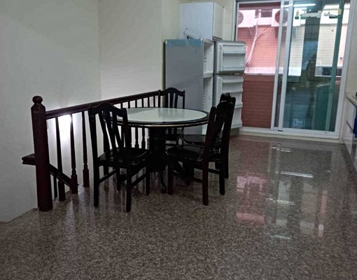 超值透天2至4樓/有廚房四房家樂福商圈 - Image 5