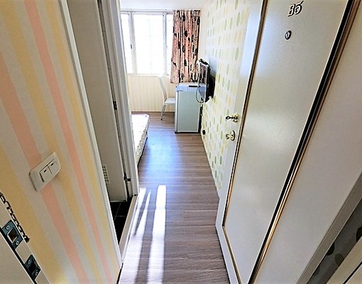 超便宜耶★採光通風佳★木質地板★設備齊全 - Image 6