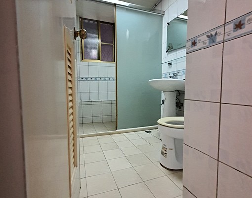 鄰近丹鳳及輔大捷運站,獨立套房不受干擾。限女性入住 - Image 8