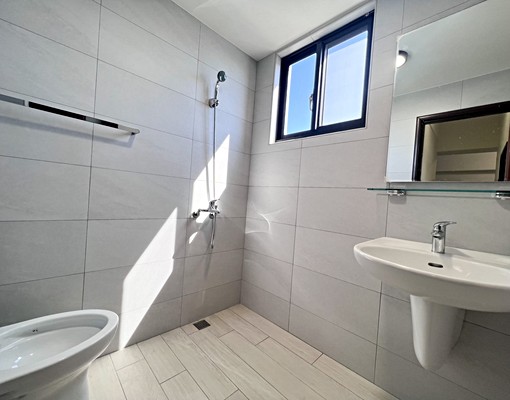 九份子三房兩廳拎包入住(附平車)可寵物 - Image 6