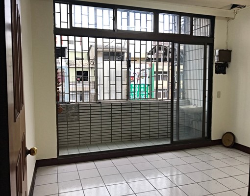 大降價!!南區雙鐵共構兩房一衛 - Image 2