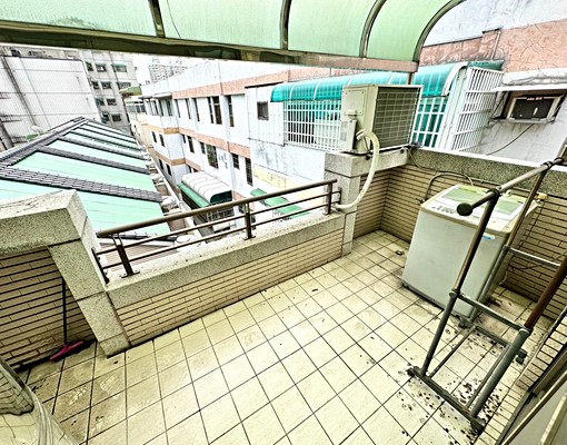 ★門前汽車位★家具全配★高級別墅★ - Image 15