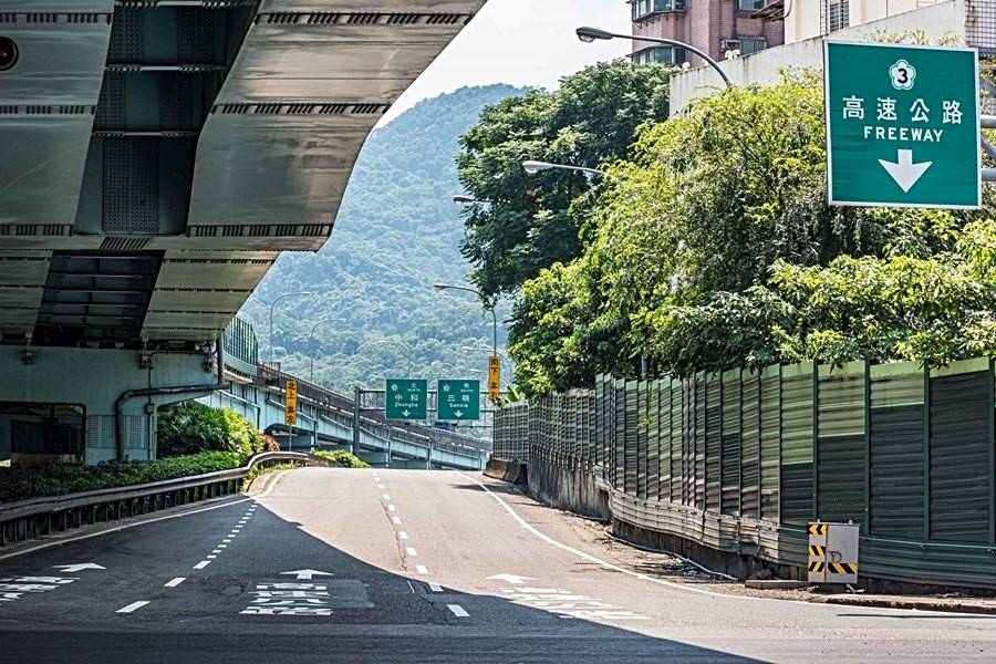 「合謙上謙城」鄰近國道三號