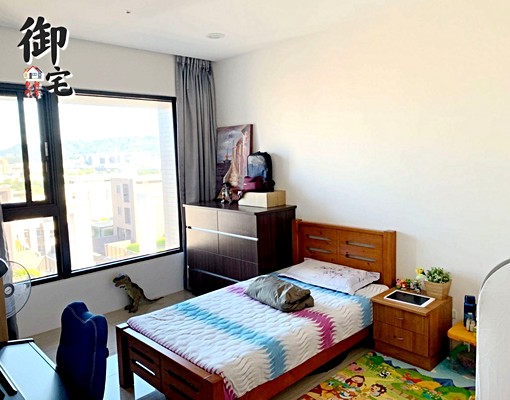 頂樓帝王戶★鉅虹建設★大三房★百萬裝潢★家具全★平車★剩一間 - Image 6