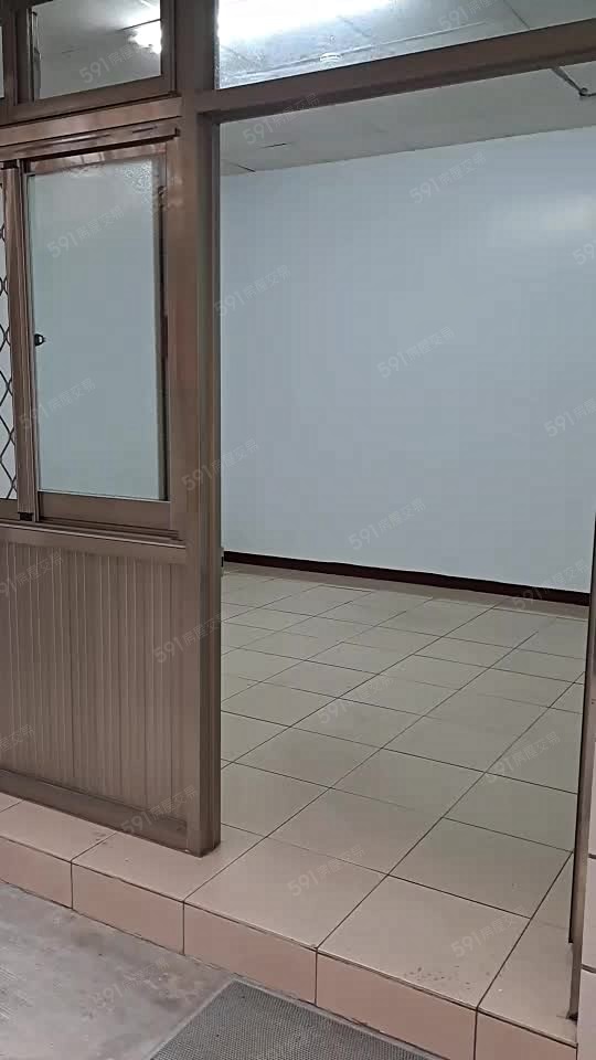 樹林國小住店可,學區旁車站附近 - Image 1