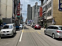 正光街適補習班、物流等百業