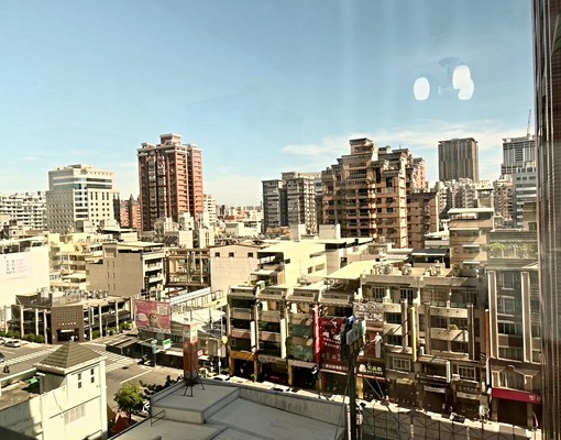 巨蛋蛋黃區精緻2房宅(租金含管/可租補/需公證） - Image 9