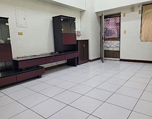 仁美國小,4房2廳3衛,平面車位,(前後花園) - Image 3