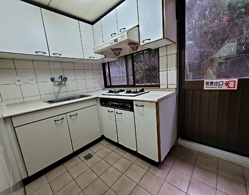 仁美國小,4房2廳3衛,平面車位,(前後花園) - Image 11