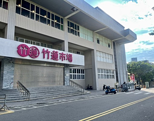 出租臨路透天店面(近竹蓮市場) - Image 2