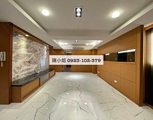 §中山國小典雅裝潢採光兩房.可做工作室 - Image 1