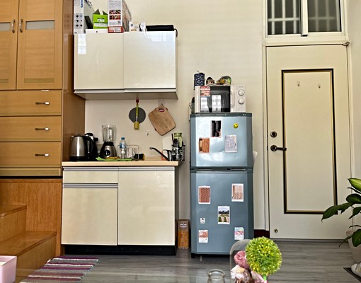 近縣府_近月租停車場_超大窗陽光樓中樓挑高4.8米 - Image 3