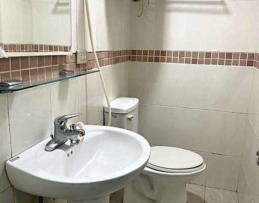 港墘捷運站5分鍾,生活機能強,供網路電視,小資首選 - Image 4