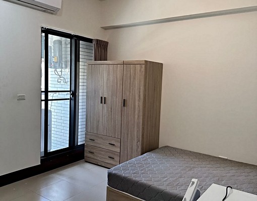 免佣金東區熱鬧學區電梯方正優質套房 - Image 2