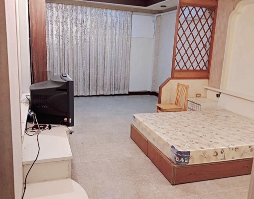 鎮內超級新大套房,交通便利,生活機能極佳 - Image 8