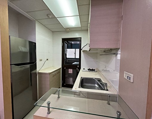 租金含車位北大邊間簡配兩房平車,可租補 - Image 5