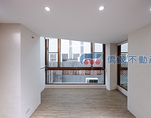 住進台北的綠意角落|忠孝新生站稀有樓中樓住辦首選* - Image 6