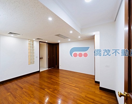 住進台北的綠意角落|忠孝新生站稀有樓中樓住辦首選* - Image 9