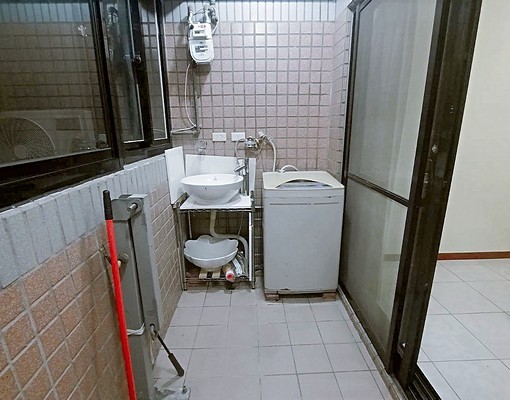 宏國大鎮稀有雅房近汐科，國道 - Image 4
