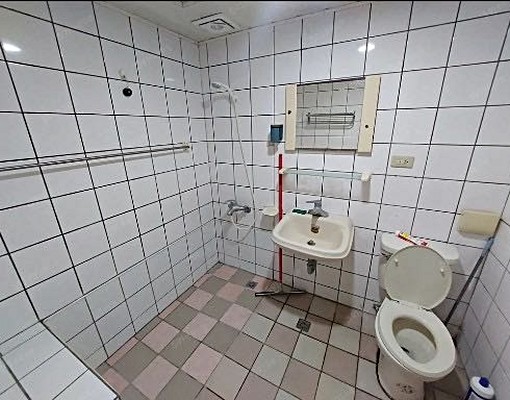 v.至善國中大套房出租可租補可寵 - Image 8