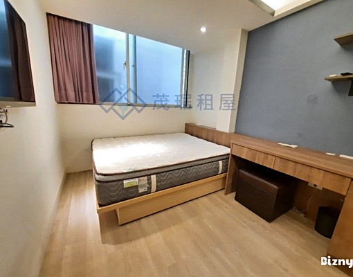 可租補裝修大衣櫃掀床/大金空調近中興路麥當勞 - Image 4