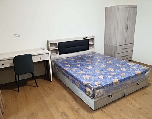 向上路大套房出租~尋找優質房客~有大陽台 - Image 1