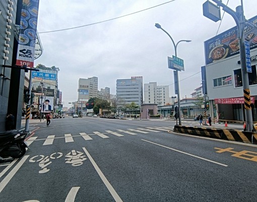 戀上台南精華地中山路鄰火車站近百坪商辦 - Image 2