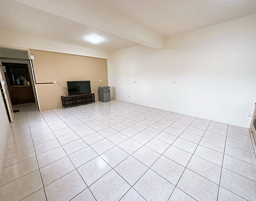 平鎮郵局正對面大坪數可養猫透天需走樓梯 - Image 2