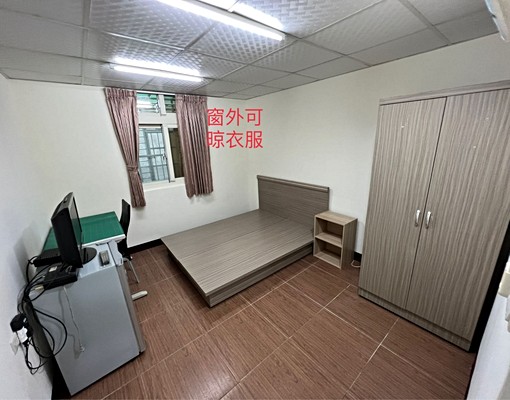 輔大捷運旁靠窗學生套房 - Image 1