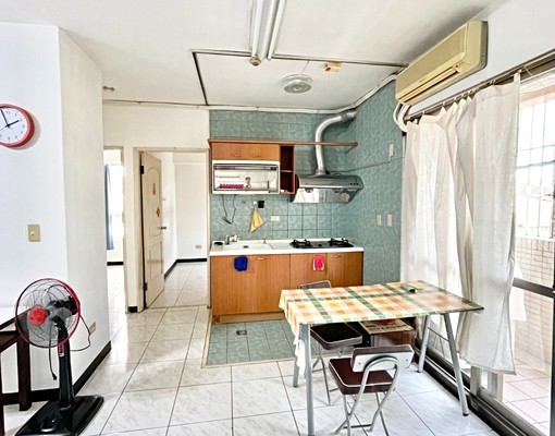 勝利商圈華廈生活機能一流-近國民運動中心附機車位 - Image 2