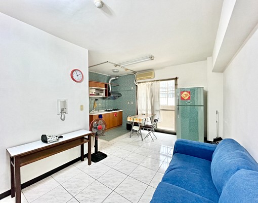 勝利商圈華廈生活機能一流-近國民運動中心附機車位 - Image 1