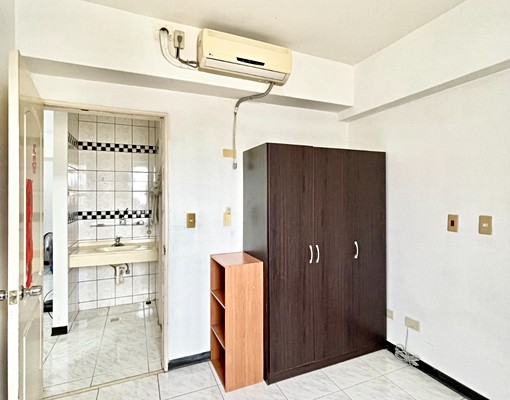 勝利商圈華廈生活機能一流-近國民運動中心附機車位 - Image 7