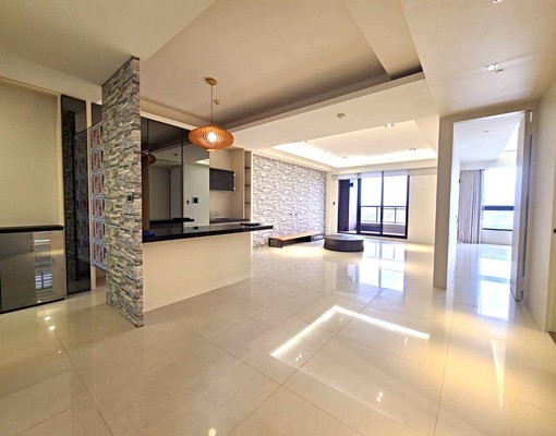 七期豪宅三房平車綠園道視野，含平車管理費 - Image 2