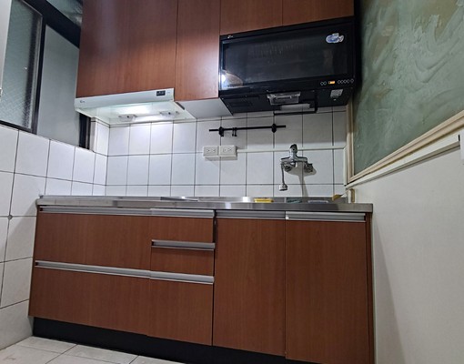 中港路25坪合法兩大房一廳.一廚房一衛浴 - Image 13