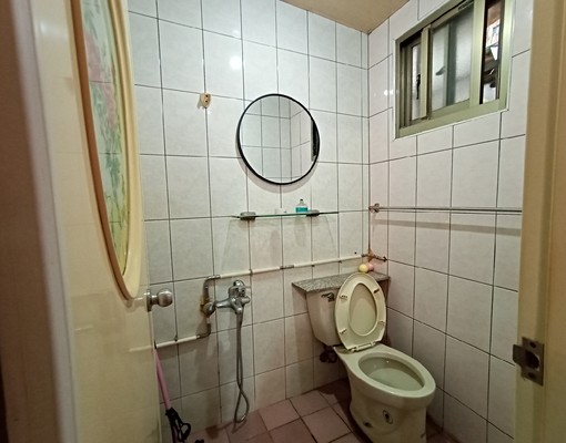 近中港國小，2+1房附傢俱，門口方便停車 - Image 9