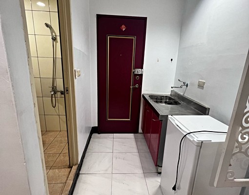 近奇岩捷運站獨立套房(可申請租屋補助) - Image 2