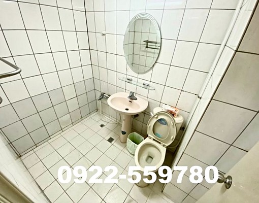 勤美誠品商圈、鬧中取靜、大套房、有陽台 - Image 6