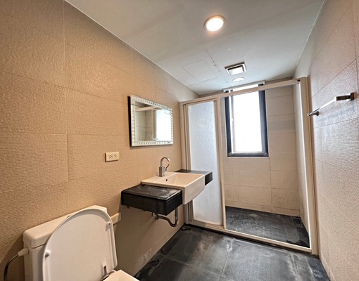 新光遠百🎖️秋紅谷質感裝潢1房1廳平車 - Thumbnail 9