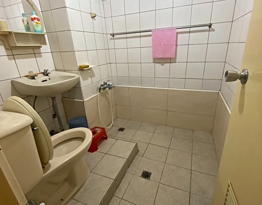 明道花園城公寓出租4+5樓(全新冷氣) - Image 3