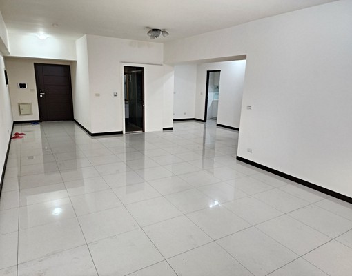 🍎近捷運🍎朕權4房車🍎住辦皆宜 - Image 2