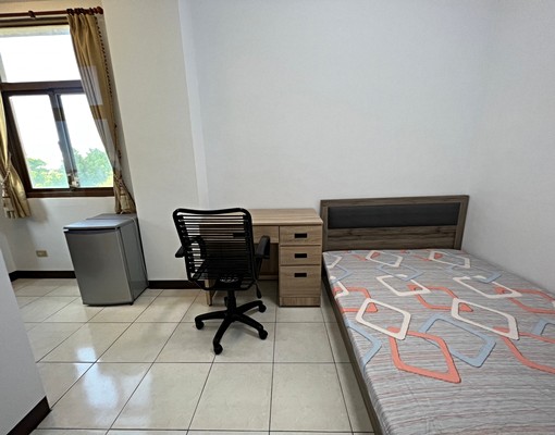 靜謐書香雙人套房(近勤益中台） - Image 4