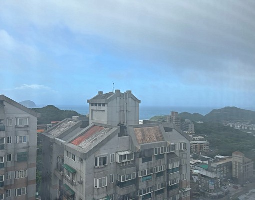 碧海擎天海景獨立套房，近海大近市區 - Image 1