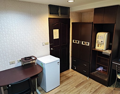市府捷運面忠孝東路信義計劃區套房家電俱齊 - Image 11