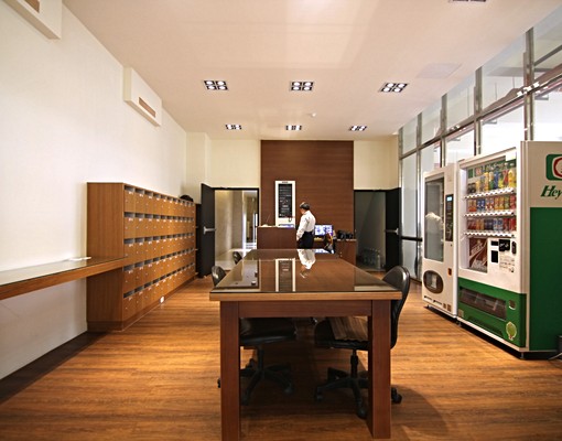 台電套房/台積旁/採光佳/代收/獨洗曬 - Image 1