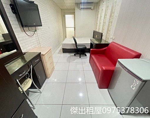 傑出租屋/近桃園夜市,陽台獨洗 - Image 1