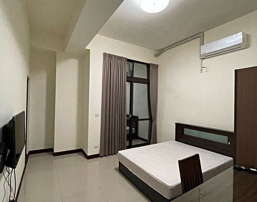 電梯套房~陽台獨洗.浴室開窗.乾溼分離 - Image 1