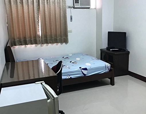 龍山社區電梯套房出租 - Image 1