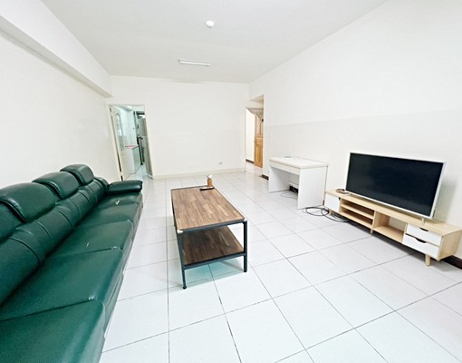 安平路溫馨五大房，辦公住家皆可 - Image 1