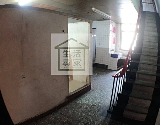 整棟✅鄰接建國北路與復興路✅可住用/辦公/小型加工廠/倉庫 - Image 8