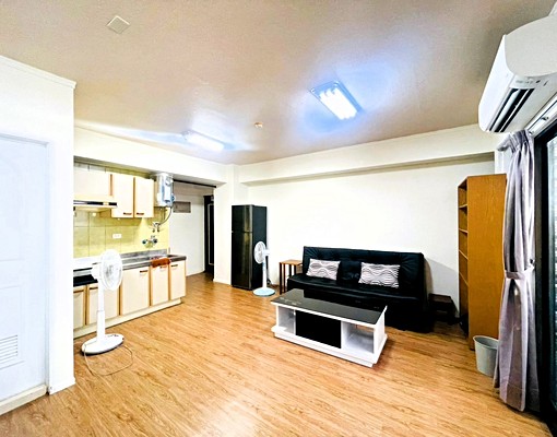 百星凱薩天地｜大套房附大金一級變頻冷氣❤️現況出租.免服務費 - Image 4